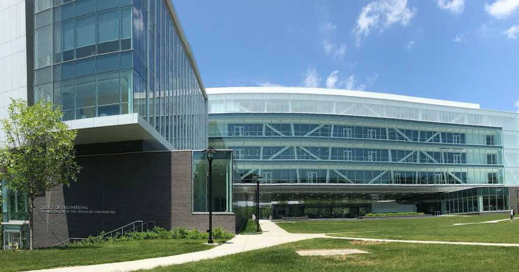 Gebäude der Ingenieurfakultät am Campus der University of Rhode Island