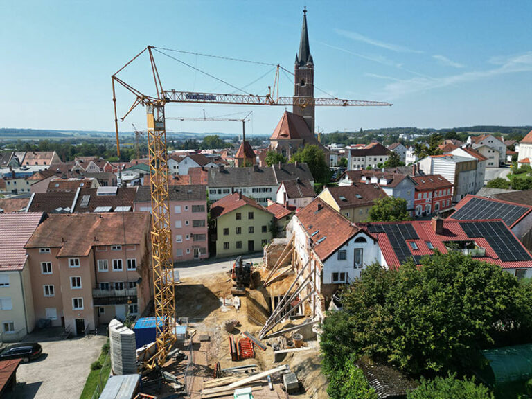 Luftbild der Baugrube für die Sozialwohnungen in der Klostertrasse