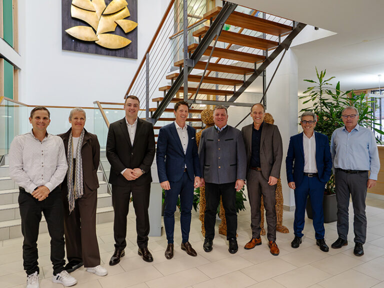 Staatsminister Besuch Gruppenbild