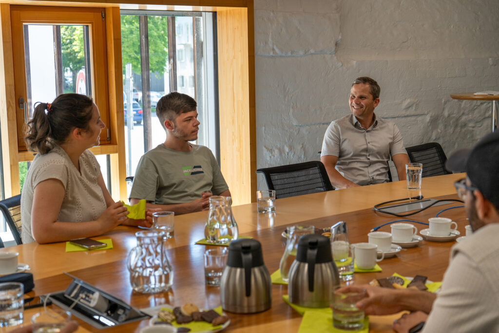 THD Studentenexkursion zu Besuch bei COPLAN 2026 im Gespräch